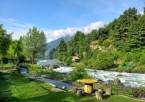 Gulmarg to Pahalgam (140 km / 4-5 hrs)